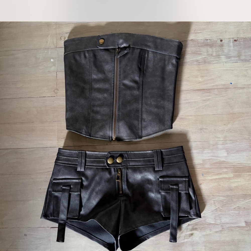 Edikted Short and corset set